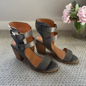 Chic Black Strappy Women's Heels